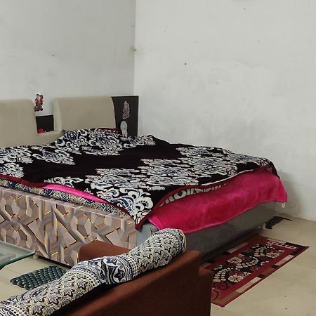 Hotel Kumar House Prayagraj Esterno foto